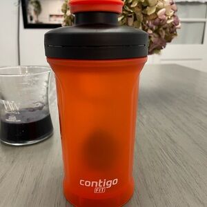 Contigo Orange and Black FIT Sports Bottle mixer with Flip Lid